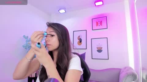 Ema louisx  online show from 02-24-25, 12:26