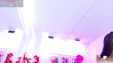 Snapshot of ema_louisx chatting on 02-16-26, 12:12 Ema louisx online show from 02-16-26, 12:12