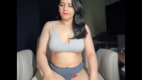 Ema Love online show from 09-12-25, 01:28