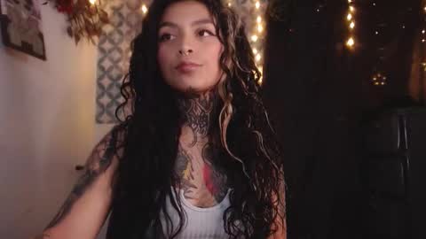 ema_ploxx online show from 09-22-25, 03:30