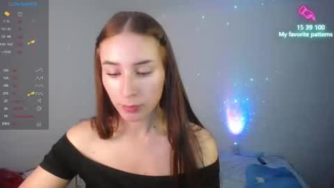 Snapshot of emaa_martins chatting on 12-23-24, 11:39 Emaa online show from 12-23-24, 11:39
