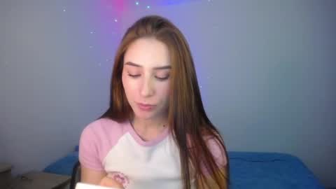 Snapshot of emaa_martins chatting on 01-11-25, 09:25 Emaa online show from 01-11-25, 09:25