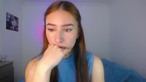 Snapshot of emaa_martins chatting on 03-04-25, 09:11 Emaa online show from 03-04-25, 09:11