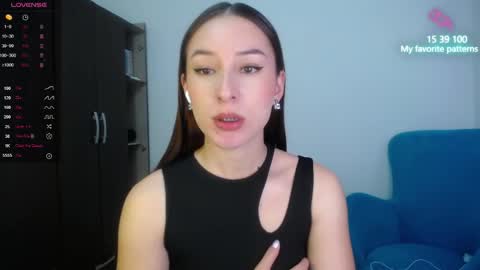 Snapshot of emaa_martins chatting on 09-11-25, 07:58 Emaa online show from 09-11-25, 07:58