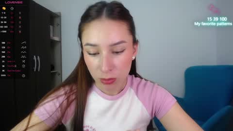 Snapshot of emaa_martins chatting on 09-15-25, 09:04 Emaa online show from 09-15-25, 09:04