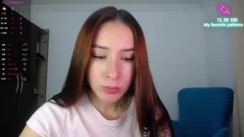 Snapshot of emaa_martins chatting on 09-17-25, 10:44 Emaa online show from 09-17-25, 10:44