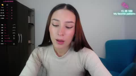 Snapshot of emaa_martins chatting on 09-23-25, 08:34 Emaa online show from 09-23-25, 08:34