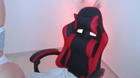 Snapshot of emacop chatting on 10-16-25, 02:18  SAMANTA   online show from 10-16-25, 02:18