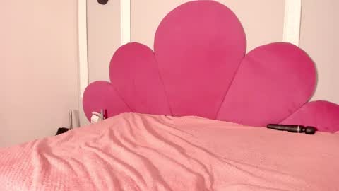 Ana  online show from 12-16-24, 07:54