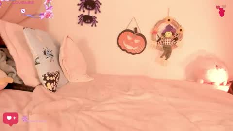 Ana  online show from 10-27-25, 08:02