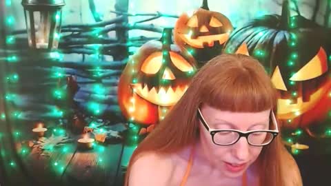 Ember Starleena online show from 10-29-25, 10:44