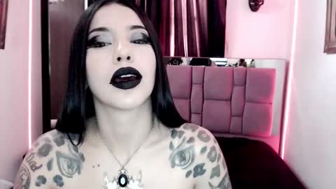 Emerald Black online show from 02-12-25, 12:01