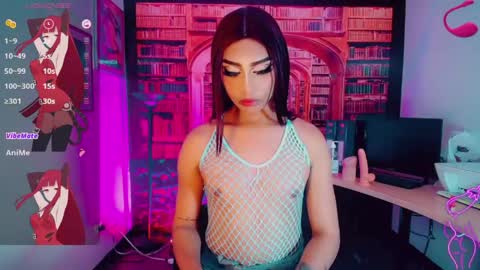 Snapshot of emeli_roushot chatting on 05-08-26, 11:26 Emeli online show from 05-08-26, 11:26