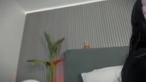 emelie_89 online show from 06-27-26, 11:48
