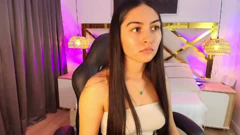 Emily  online show from 05-21-26, 07:48