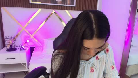 Emily  online show from 05-27-26, 10:45
