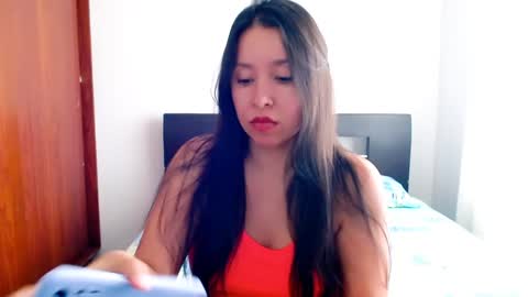 Snapshot of emely_sexx chatting on 02-01-25, 07:34 emely_sexx online show from 02-01-25, 07:34