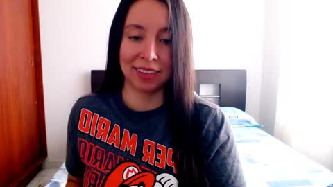 Snapshot of emely_sexx chatting on 02-04-25, 04:39 emely_sexx online show from 02-04-25, 04:39