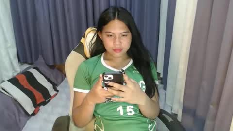 Chelle  dont forget to folloe me and thumps up online show from 06-11-26, 03:48