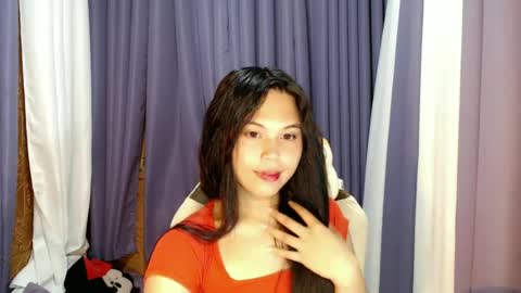 Chelle  dont forget to folloe me and thumps up online show from 06-18-26, 10:30