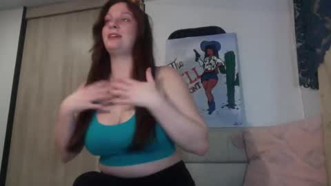 Snapshot of emerieskye chatting on 12-15-24, 10:37 EmerieSkye online show from 12-15-24, 10:37