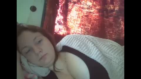 Snapshot of emerieskye chatting on 01-19-25, 04:36 EmerieSkye online show from 01-19-25, 04:36