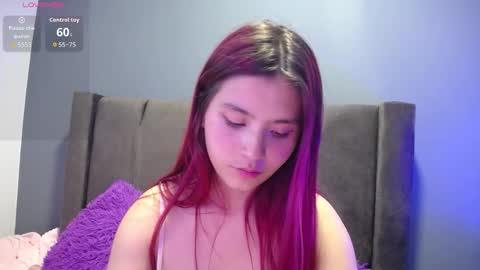 Snapshot of emi_candi chatting on 10-11-25, 06:45 emi online show from 10-11-25, 06:45