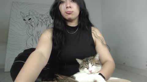 Antonella  online show from 11-22-25, 11:37