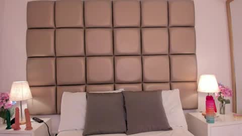 EMILY ROBERTS online show from 03-06-25, 03:24