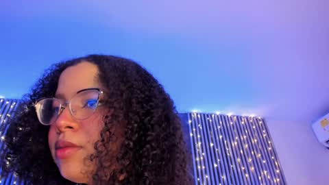 Snapshot of emiilycollins1 chatting on 12-12-24, 07:52 online show from 12-12-24, 07:52