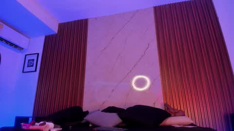 Snapshot of emiilycollins1 chatting on 10-29-25, 01:08 online show from 10-29-25, 01:08