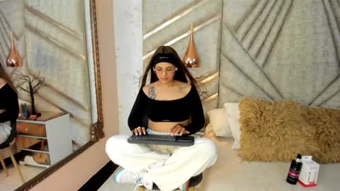 Emy online show from 02-27-26, 12:10