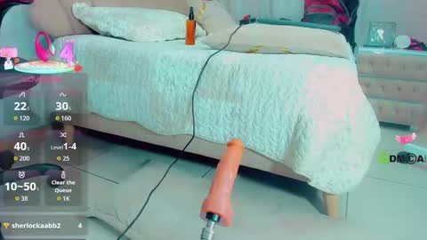 EmillySaenz online show from 09-12-25, 04:40