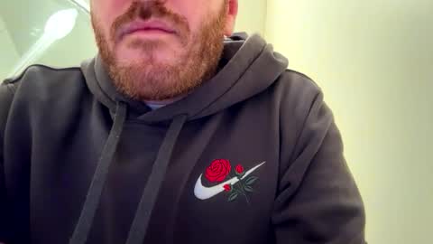 Snapshot of emil2894 chatting on 02-04-26, 09:09 emil2894 online show from 02-04-26, 09:09