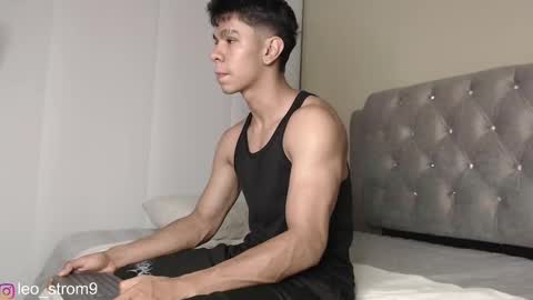 emile_239 online show from 02-16-25, 03:47