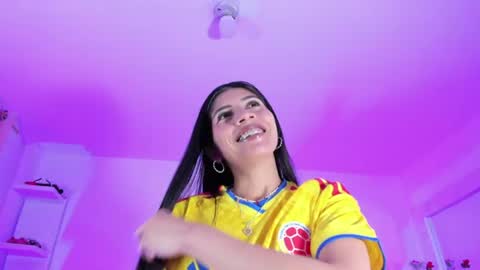 Emili clark  online show from 07-21-26, 03:42