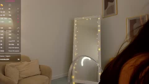 Snapshot of emilia_dream chatting on 02-27-25, 07:04 emilia_dream online show from 02-27-25, 07:04