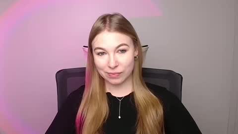 Emilia online show from 02-07-25, 06:03