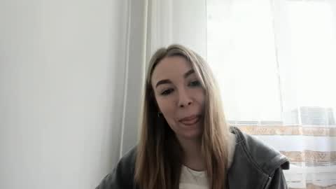 Emilia online show from 06-08-26, 05:30