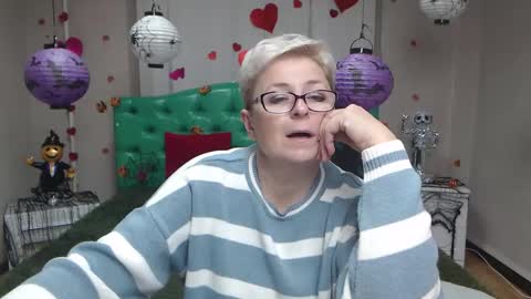 EmiliaGree online show from 10-27-25, 06:12