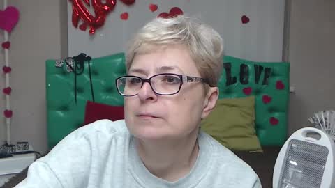 Snapshot of emiliagree chatting on 01-16-26, 06:12 EmiliaGree online show from 01-16-26, 06:12