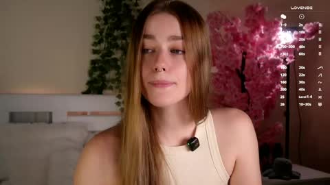 Snapshot of emiliaheather chatting on 05-23-26, 09:02 Tessa online show from 05-23-26, 09:02