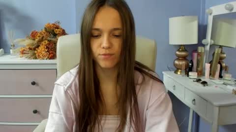 Snapshot of emilly_lust99 chatting on 04-29-26, 06:39 Emilly online show from 04-29-26, 06:39