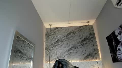 emilly_mell online show from 10-17-25, 11:24