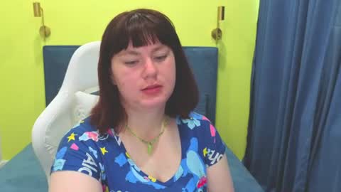 Snapshot of emilly_morgan chatting on 07-23-26, 01:41 Emilly online show from 07-23-26, 01:41