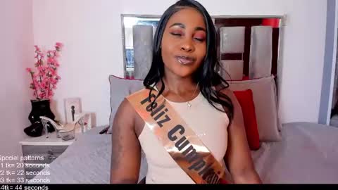 Emilly Roa online show from 06-24-26, 07:46