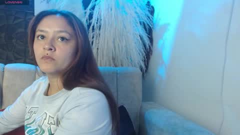 emily175445 online show from 06-02-26, 12:18