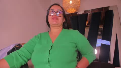 Emily  online show from 01-28-25, 06:07