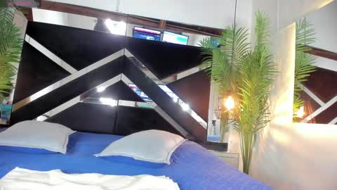 Emily  online show from 02-22-25, 11:02