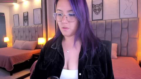 Emily online show from 01-28-25, 07:11